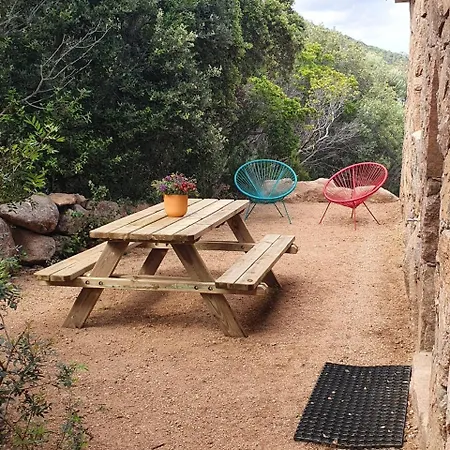 Casa Albitru, Piscine, Vue Et Montagne Figari (Corsica)